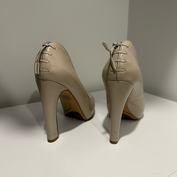 Nine West heels - Picture 3 of 5